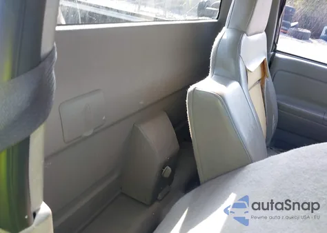 2004 Chevrolet Colorado Z85 из США, поврежденный, VIN 1GCDT148048198102